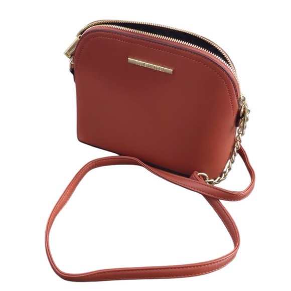EUC Steve Madden domed crossbody bag - Picture 1 of 3